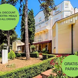 Ruzica- Glavna Zgrada I Depandanse *** Crikvenica